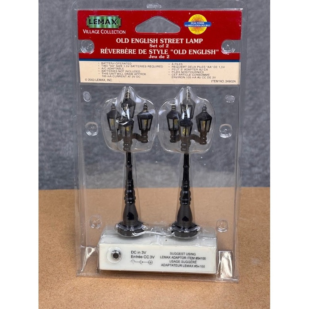 Lemax Village Collection Old English Street Lamp Set of 2 Black 34902A 2003